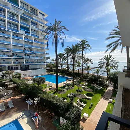 Skol - One Bedroom - Pool And Sea Views *