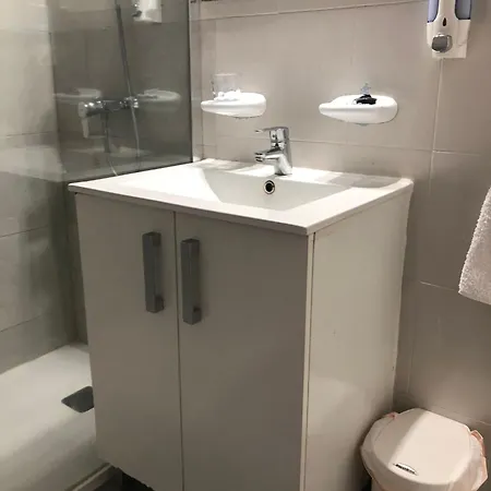 Skol - One Bedroom - Pool And Sea Views 아파트