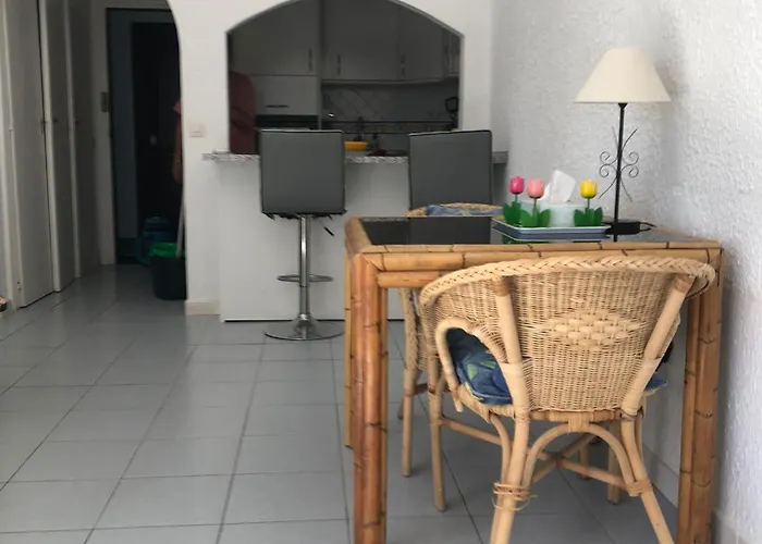 Skol - One Bedroom - Pool And Sea Views *