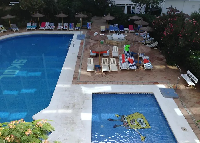 Skol - One Bedroom - Pool And Sea Views